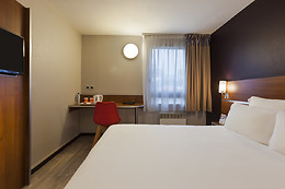 Comfort Hotel Linas - Monthery