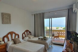HOTEL RIOMAR