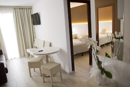 APARTHOTEL MIAMI PARK