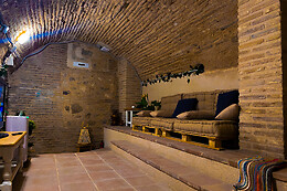 SUITE CUEVA ROMANA