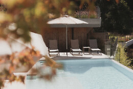 ATMOS HOTEL BOUTIQUE