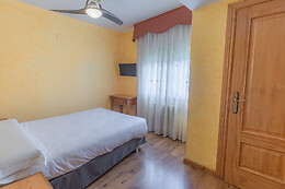 HOSTAL RIO ARA
