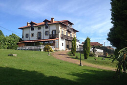 LA CASONA DE CERRAZO