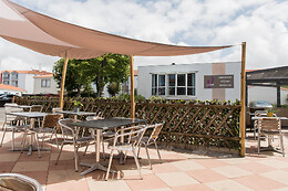 ibis style saint gilles croix de vie