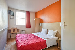 Hôtel Première Classe Paris – Pont de Suresnes