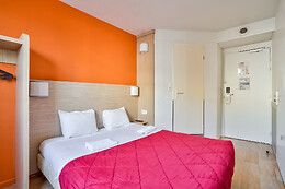 Hôtel Première Classe Paris – Pont de Suresnes