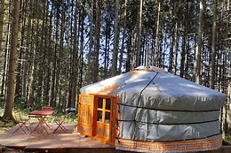 Cabane et Yourte de la Vallée de l'Ance