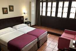 HOTEL LA POSADA DEL REY