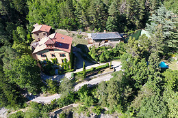 LA CABAÑA DEL BOSQUE