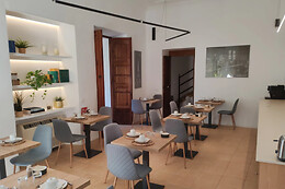 HOTEL CA´N MORAGUES
