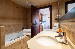 VILLA DE PLAN APARTAMENTS & SUITES