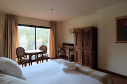 LA FIGUEROLA HOTEL & RESTAURANT