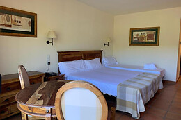 LA FIGUEROLA HOTEL & RESTAURANT