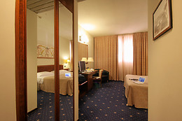 Hotel Mirage