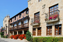 HOTEL COSTA ESMERALDA SUITES