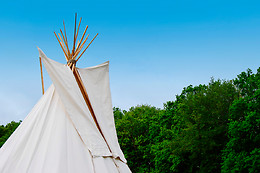 Les tipis de Cantales