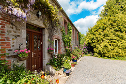 Arts in the Garden