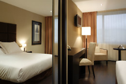 AZZ LANGREHOTEL&SPA