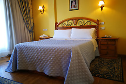 HOTEL PLAYA COMPOSTELA