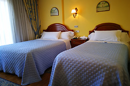 HOTEL PLAYA COMPOSTELA