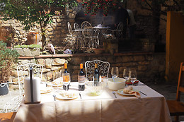 VILOSELL WINE HOTEL