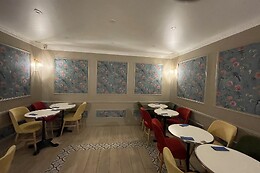 Le Zoya