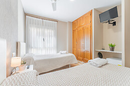 HOSTAL BUGAR