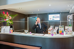 Hotel The Originals Relais Rouen La Bertelière