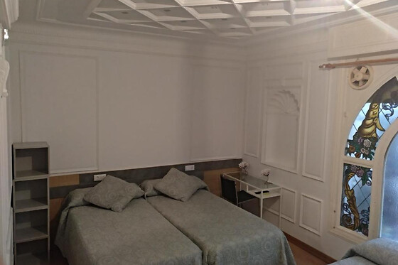 HOSTAL RIOJA CONDESTABLE - photo 0