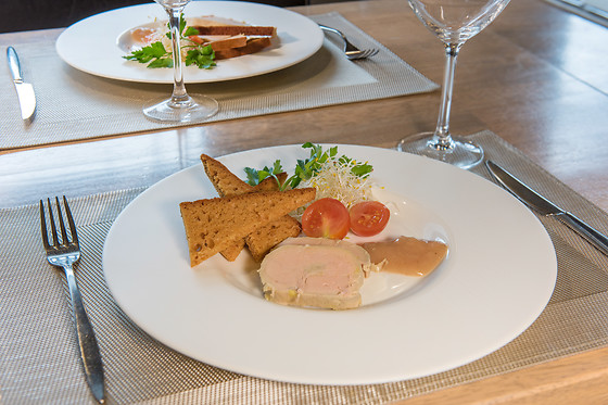 Logis Hôtel des Acacias - Restaurant L'Acacias Gourmand - photo 5