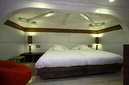 GASTRO-HOTEL PALACIO DE LA SERNA