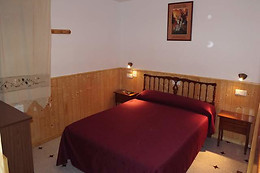 HOTEL RESTAURANTE AGUILAR