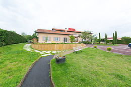 Hotel Des Grands Vins