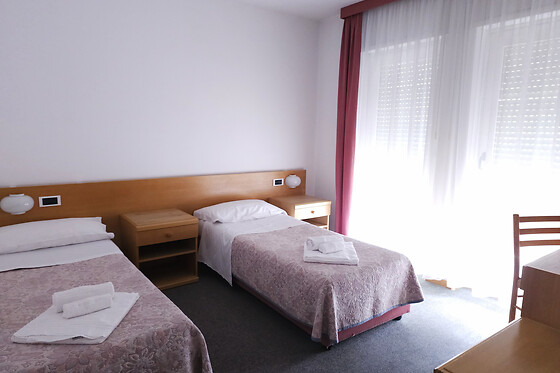 Hotel Ideal - photo 1