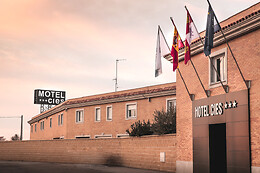 MOTEL CIES