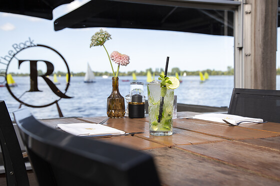 Restaurant On The Rock Aalsmeer - photo 1