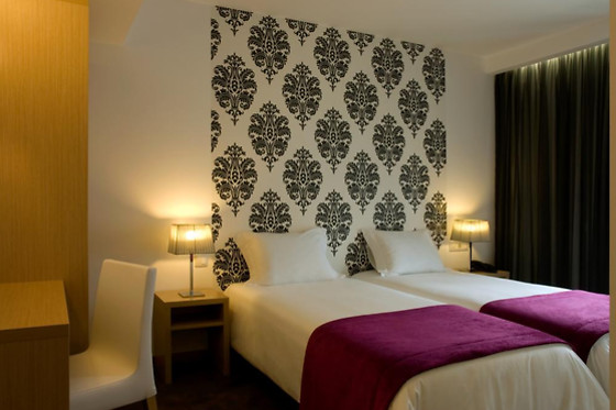 Hotel Genesis - photo 4
