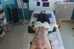 MANOS QUE CURAN