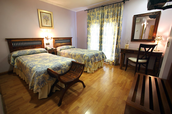 HOTEL RESTAURANTE EL PENTAGONO - photo 1